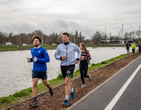 Watersportbaanloop ten voordele van H&H Education, georganiseerd door faculteit Politieke en Sociale Wetenschappen