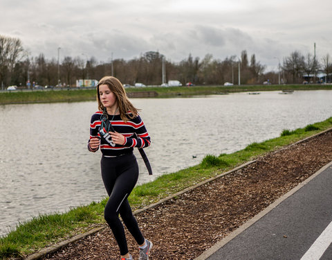 Watersportbaanloop ten voordele van H&H Education, georganiseerd door faculteit Politieke en Sociale Wetenschappen