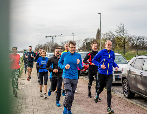 Watersportbaanloop ten voordele van H&H Education, georganiseerd door faculteit Politieke en Sociale Wetenschappen