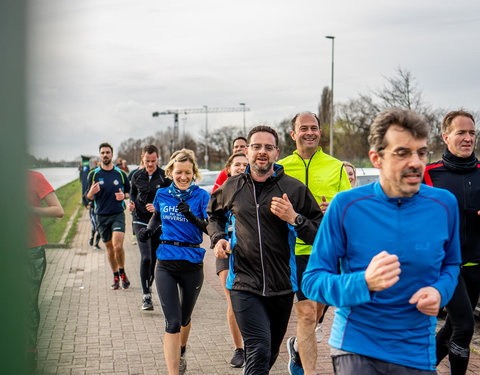 Watersportbaanloop ten voordele van H&H Education, georganiseerd door faculteit Politieke en Sociale Wetenschappen