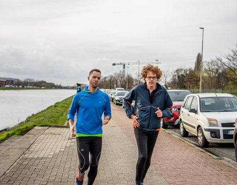 Watersportbaanloop ten voordele van H&H Education, georganiseerd door faculteit Politieke en Sociale Wetenschappen