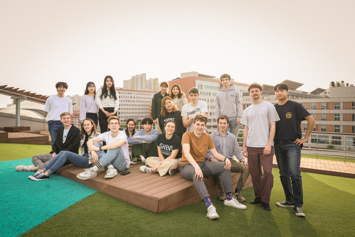 Bezoek Gentse studenten aan hun collega's op de Global Campus in Korea