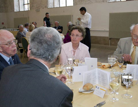 Viering professoren die met pensioen gingen in 2008 en 2009-16456