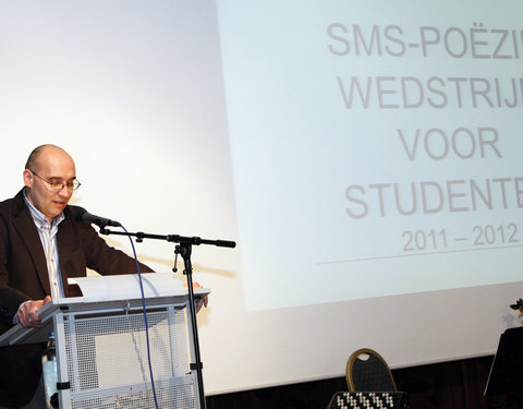 Prijsuitreiking sms-poëziewedstrijd voor UGent studenten 2011/2012-1847
