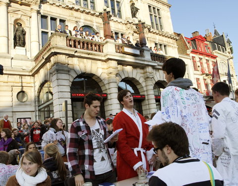 FK Beiaardcantus 2012 op het Sint-Baafsplein-20191