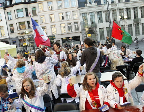 FK Beiaardcantus 2012 op het Sint-Baafsplein-20197