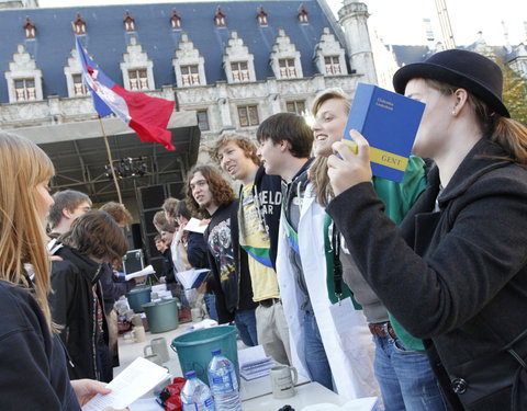 FK Beiaardcantus 2012 op het Sint-Baafsplein-20206