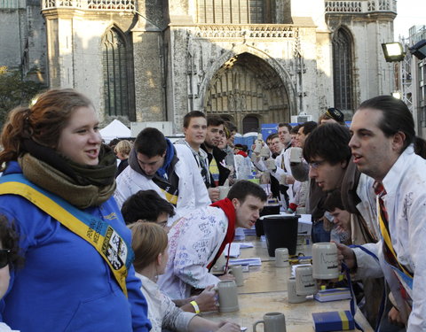 FK Beiaardcantus 2012 op het Sint-Baafsplein-20210