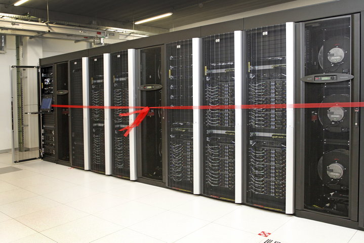 Inhuldiging eerste Tier 1 supercomputer van Vlaams ComputerCentrum (VSC) aan de UGent -21099