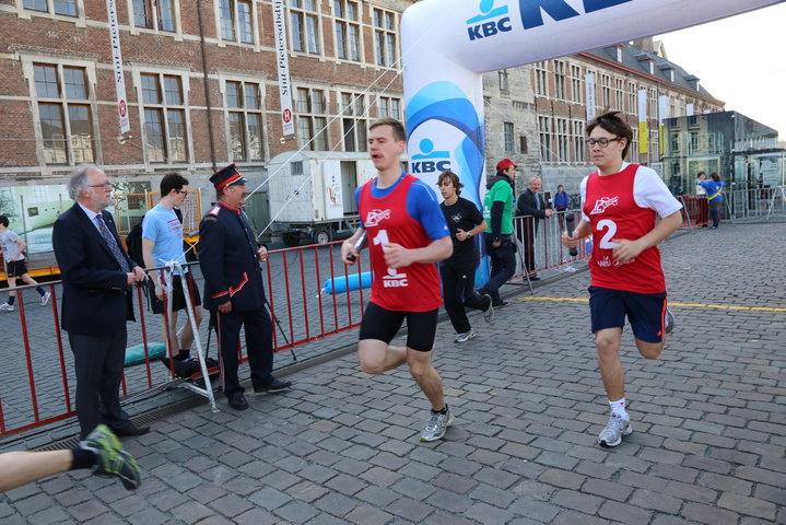 Start van 30e 12-urenloop-27079