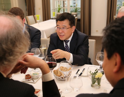 Bezoek delegatie van Daqing (China) en Volvo Car Manufacturing Company