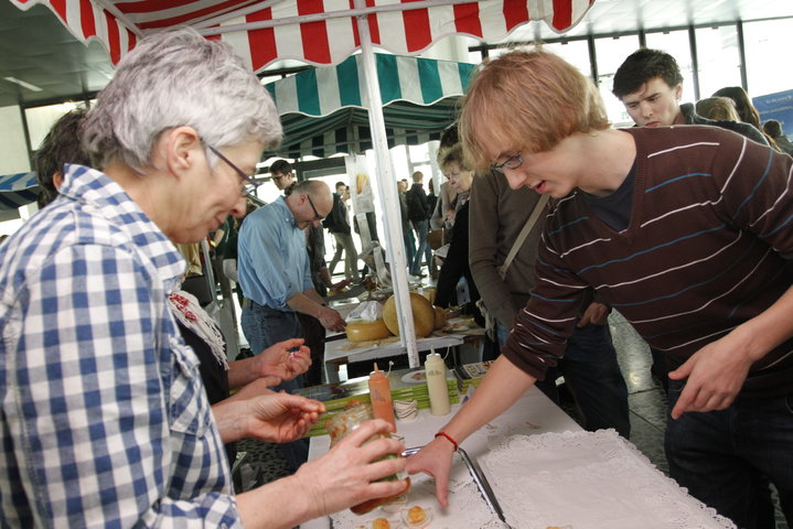 Ecomarkt, afsluiter van UGent energiecampagne 2012-2887