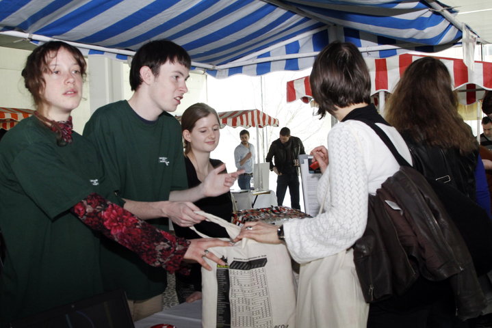 Ecomarkt, afsluiter van UGent energiecampagne 2012-2898