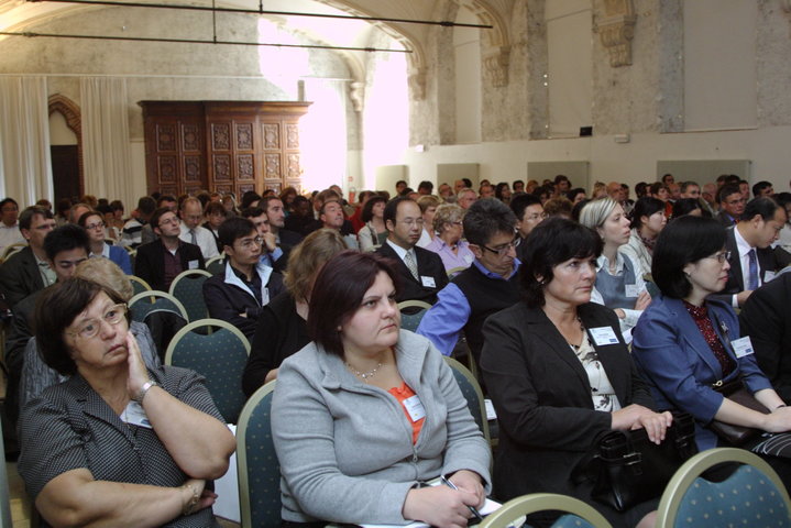 Viering 80 jaar Textielkunde UGent met internationaal congres (23-25 september 2009)-30133