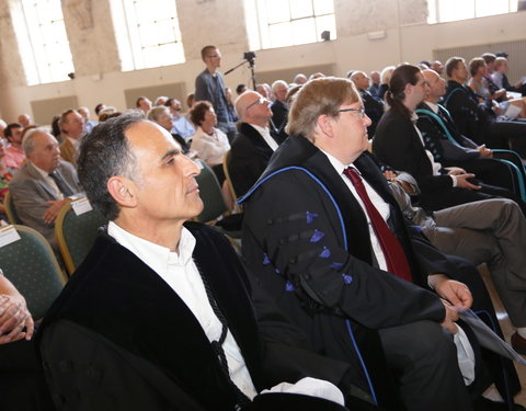 Uitreiking institutioneel eredoctoraat -34952