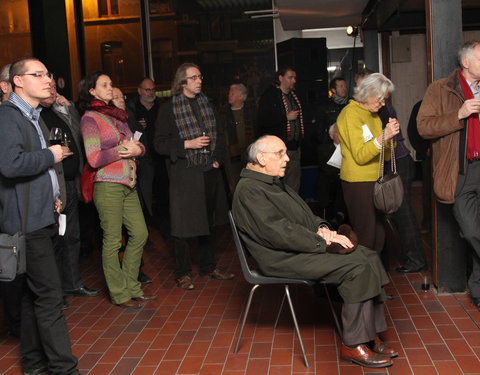 'Tender Buttons, Becoming Gertrude Stein', groepstentoonstelling met 30 kunstenaars in voormalige restaurant Overpoort-3530