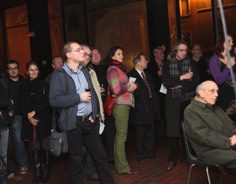 'Tender Buttons, Becoming Gertrude Stein', groepstentoonstelling met 30 kunstenaars in voormalige restaurant Overpoort-3532