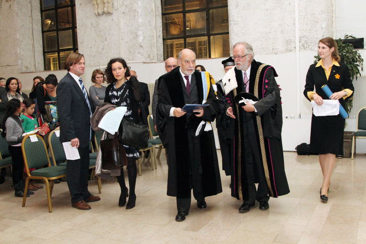 Uitreiking institutioneel eredoctoraat UGent in samenwerking met de Stad Gent aan Tahar Ben Jelloun-3659