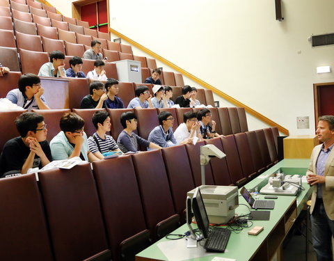 Koreaanse scholieren (Seoul) bezoeken UGent-44436