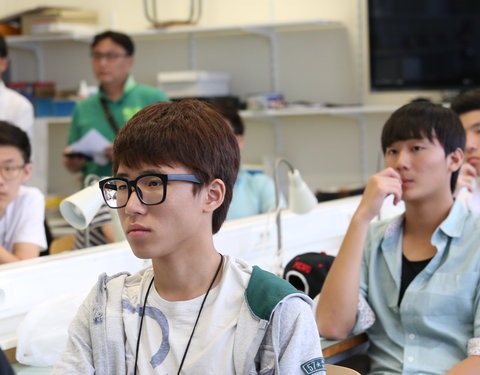 Koreaanse scholieren (Seoul) bezoeken UGent-44447