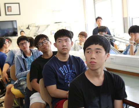 Koreaanse scholieren (Seoul) bezoeken UGent-44453