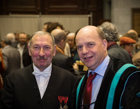 Uitreiking institutioneel eredoctoraat-47182