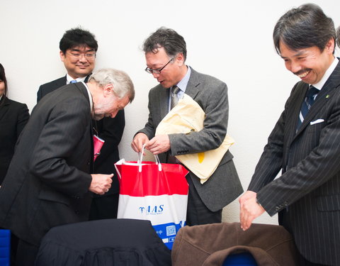 Ondertekening 'Memorandum of Understanding & Cooperation Agreement' met Mie University (Japan)-49375