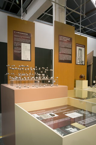 Tentoonstelling 'Kristallen Verhelderd' in het Museum voor de Geschiedenis van de Wetenschappen-51736