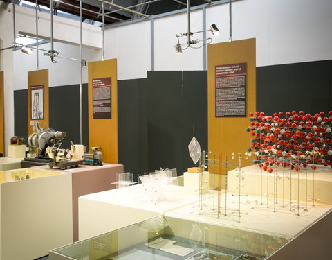 Tentoonstelling 'Kristallen Verhelderd' in het Museum voor de Geschiedenis van de Wetenschappen-51742