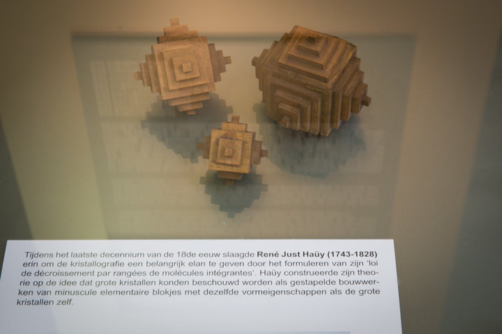 Tentoonstelling 'Kristallen Verhelderd' in het Museum voor de Geschiedenis van de Wetenschappen-51759