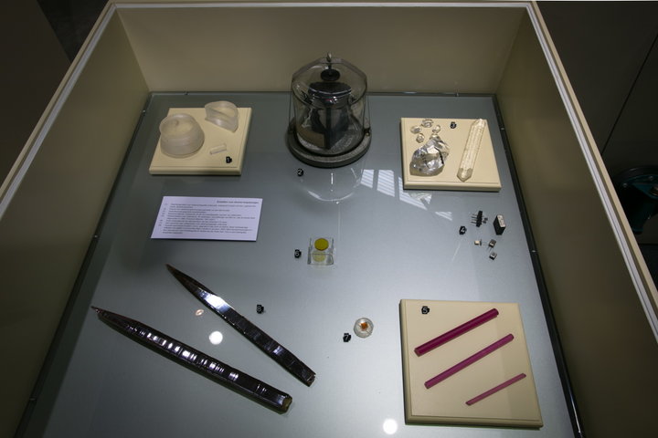 Tentoonstelling 'Kristallen Verhelderd' in het Museum voor de Geschiedenis van de Wetenschappen-51761