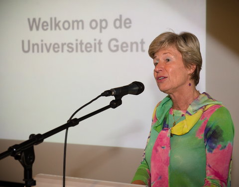 Bezoek Vereniging van Samenwerkende Nederlandse Universiteiten (VSNU) aan de UGent-54179