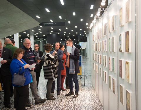 Opening tentoonstelling 'Belgische koorddansers’ met 52 schilderijen van Belgische premiers-59039