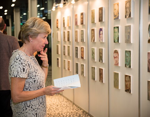 Opening tentoonstelling 'Belgische koorddansers’ met 52 schilderijen van Belgische premiers-59057