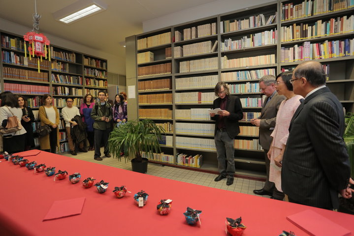 Opening Taiwan Resource Center for Chinese Studies in de vakgroepbibliotheek Sinologie-60023