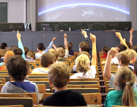 Kinderuniversiteit Gent over sterren en planeten, organisatie UGent en Volkssterrenwacht Armand Pien-6034