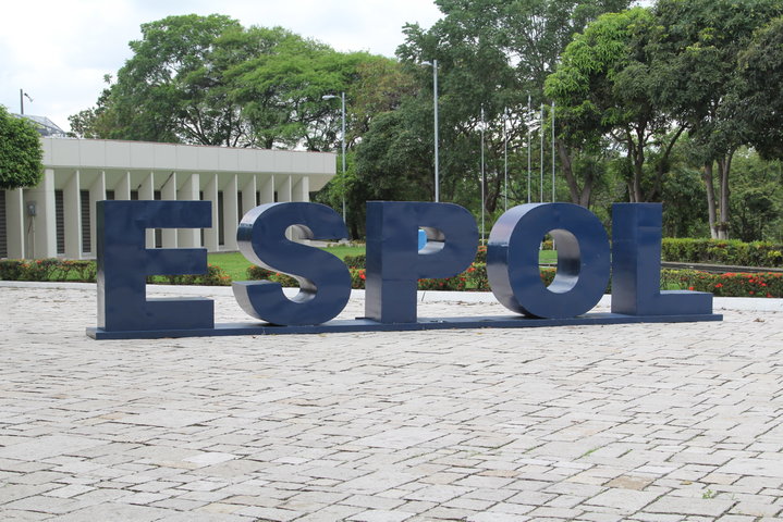 Bezoek aan Ecuadoraanse universiteiten