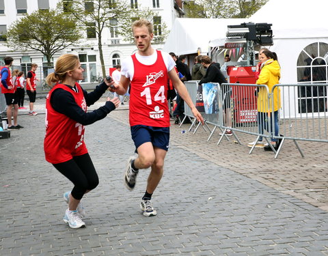 Rondje voor 200 jaar UGent tijdens 12urenloop 2017