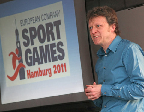Samenkomst van UGent deelnemers aan de Europese Bedrijfssportspelen in Hamburg (22-26 juni 2011)-7883