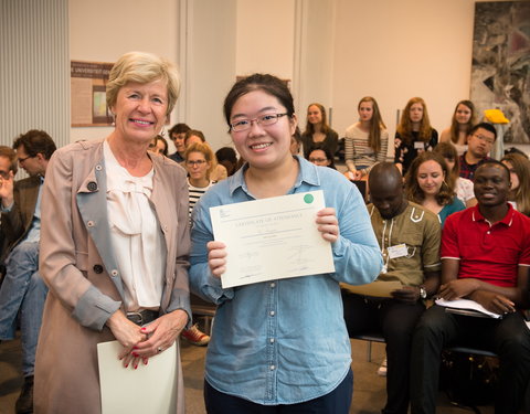 Overhandiging certificaten Summer School 'Health & Migration 2017'