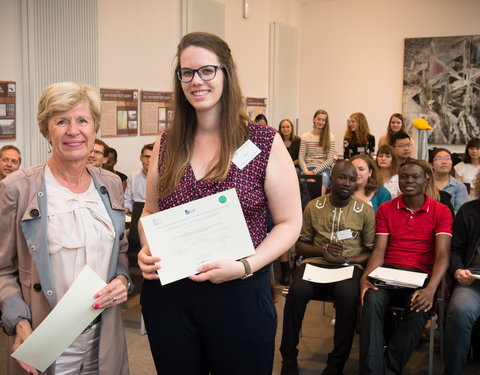 Overhandiging certificaten Summer School 'Health & Migration 2017'