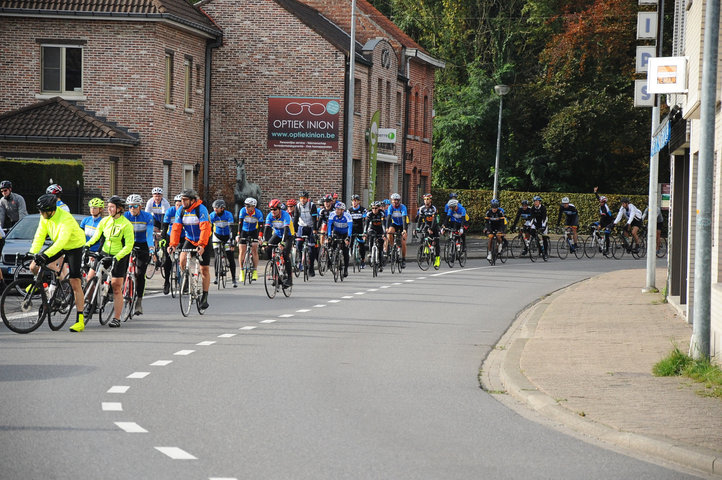 Willem I fietstocht, een symbolische fietstocht van 200 km tussen Gent en Luik