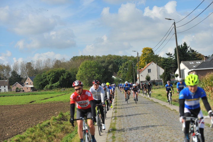 Willem I fietstocht, een symbolische fietstocht van 200 km tussen Gent en Luik