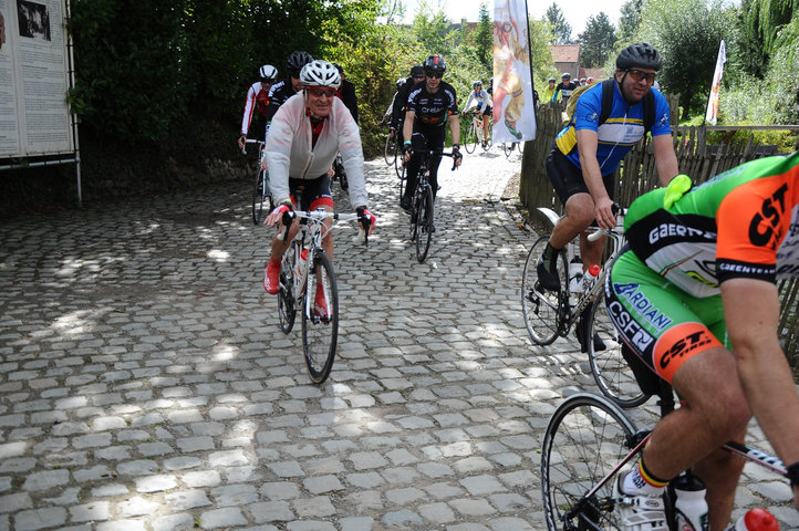 Willem I fietstocht, een symbolische fietstocht van 200 km tussen Gent en Luik