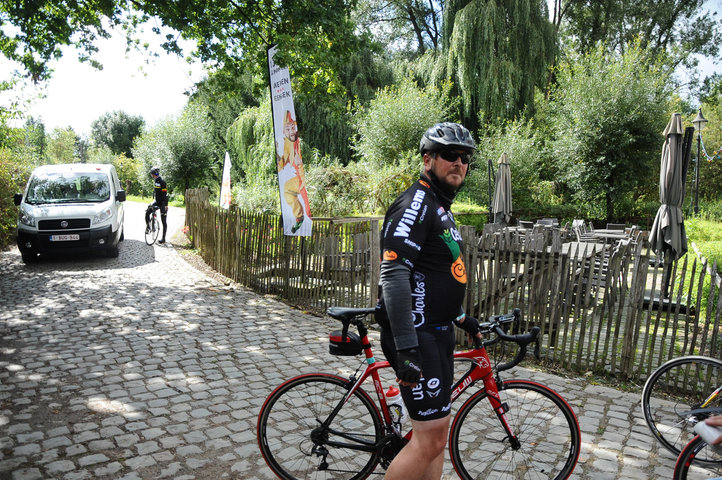 Willem I fietstocht, een symbolische fietstocht van 200 km tussen Gent en Luik