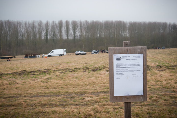 Aanplanten van laatste bomen van het eerste UGent-bos, een initiatief van het UGent1010-team (studentenorganisatie die de ecolog