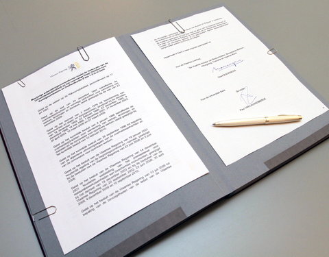 Ondertekening meerjarige subsidieovereenkomst voor restauratie Boekentoren-9899